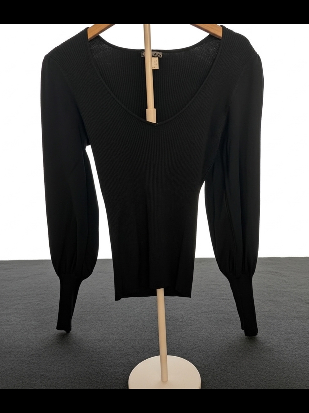VENUS Black V-Neck Ribbed Romantic-Goth Chic Puff Sleeve Sweater Womens Size S